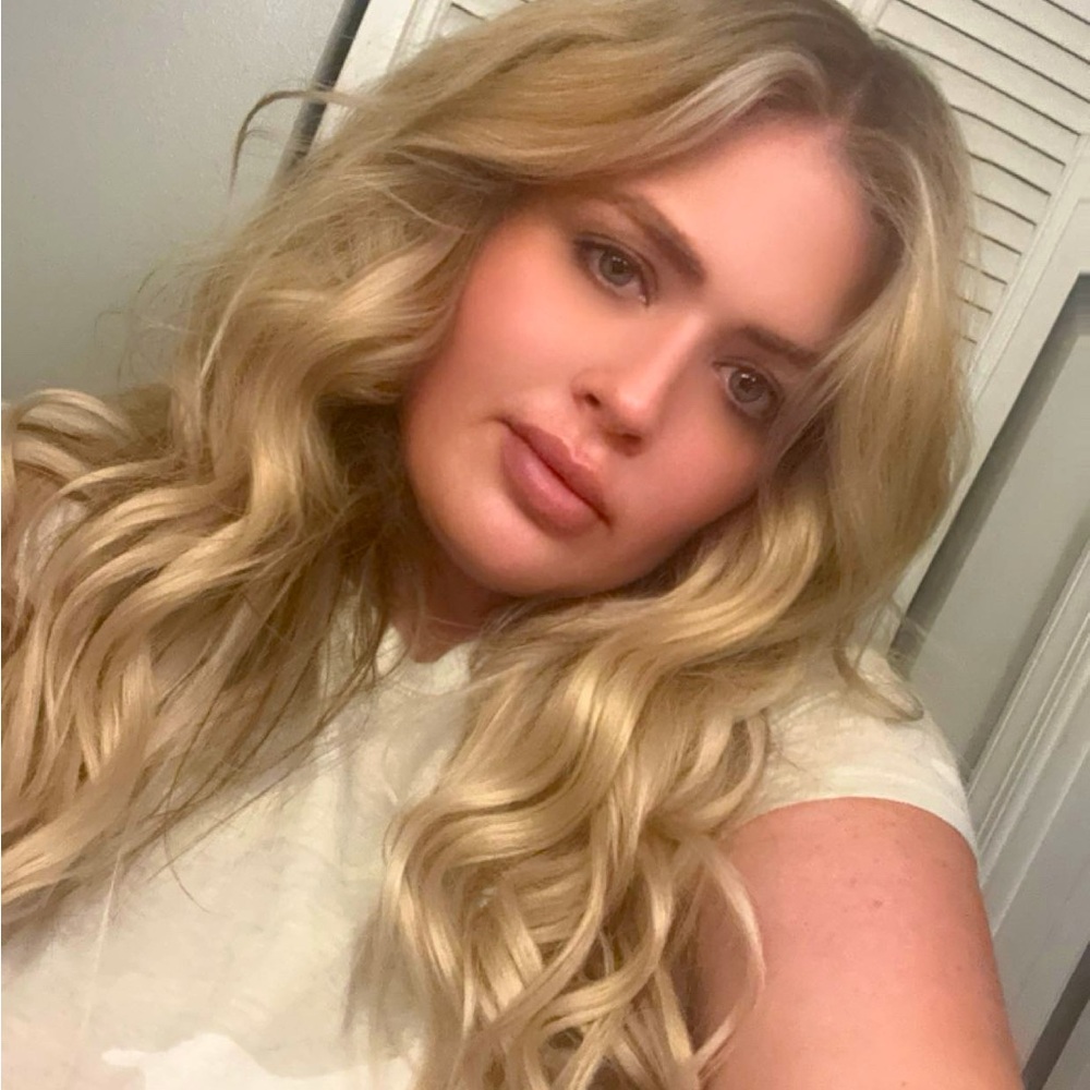 Meet your Posher, Julie